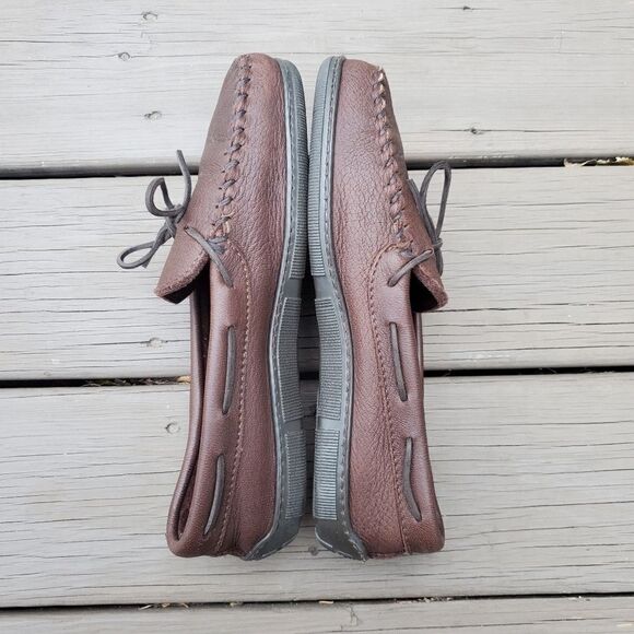 Minnetonka Moccasins Brown Moosehide Leather Classic Moc Toe Tie Front Moccasins - Picture 2 of 8